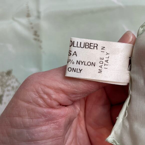 Vintage Asian Landscape Scarf 26" Square Green Hand Rolled Robinson Golluber - Picture 5 of 7